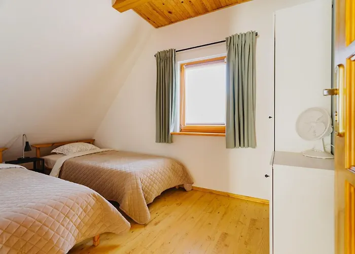 Dom Pod Klonem * Янтар